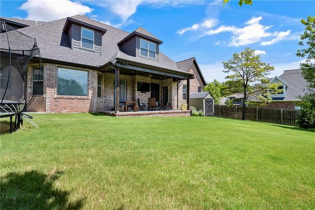 4502 NE Birchgrove Place, Bentonville, AR 72712