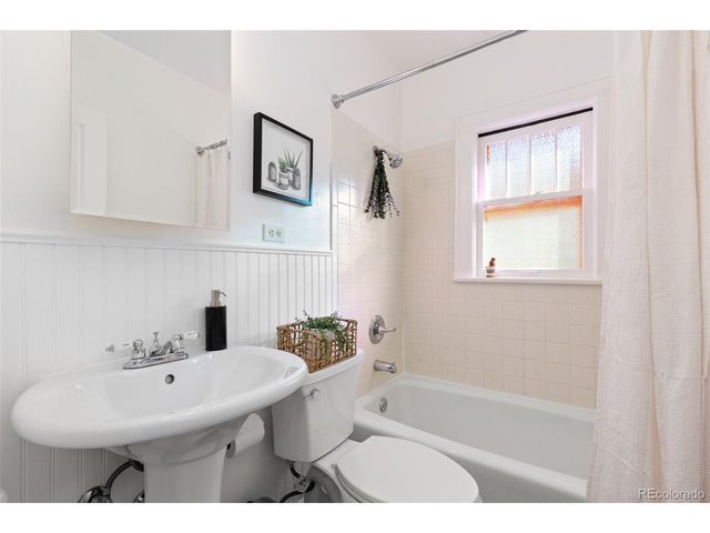 1901 S Clarkson St, Denver, CO 80210