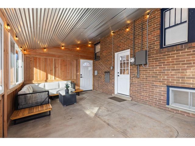 1901 S Clarkson St, Denver, CO 80210