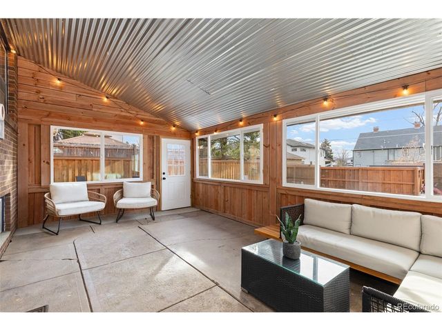 1901 S Clarkson St, Denver, CO 80210