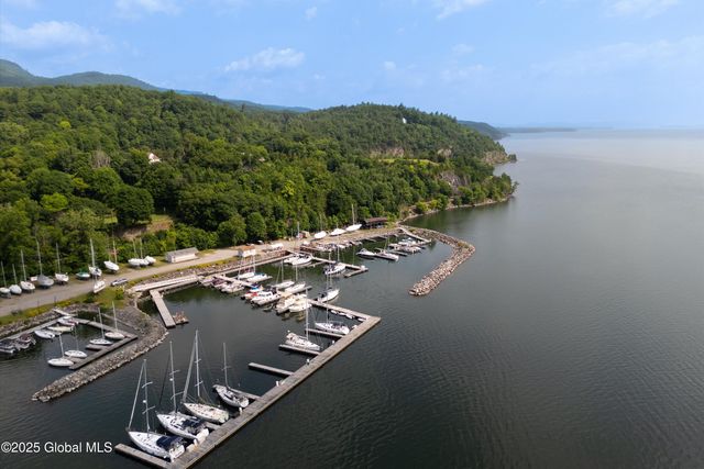 48 Lakeview Avenue, Moriah, NY 12960