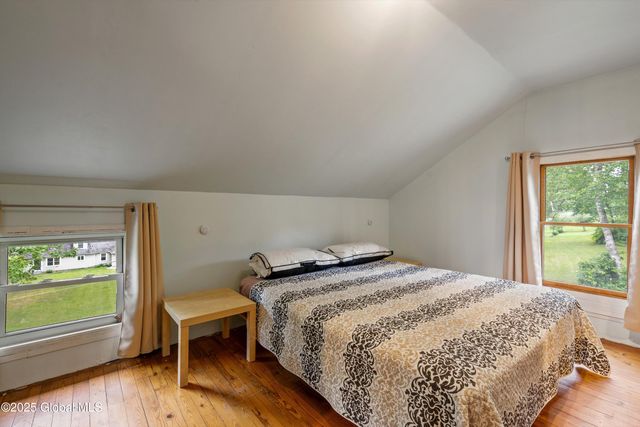 48 Lakeview Avenue, Moriah, NY 12960