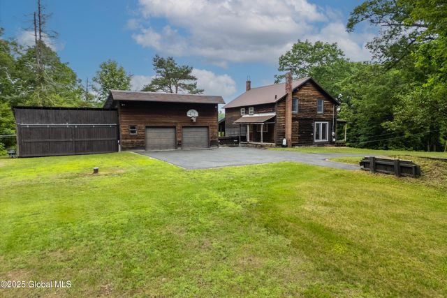 48 Lakeview Avenue, Moriah, NY 12960