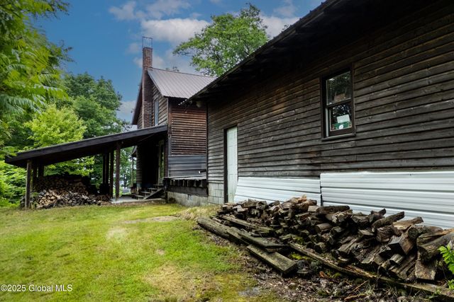 48 Lakeview Avenue, Moriah, NY 12960