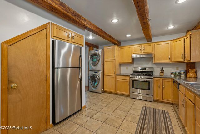 48 Lakeview Avenue, Moriah, NY 12960