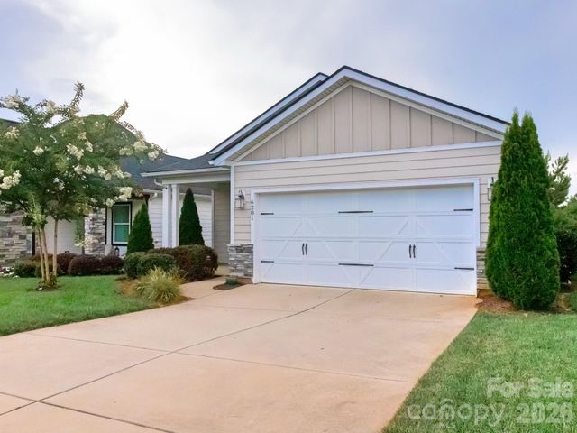 6281 Raven Rock Drive, Denver, NC 28037