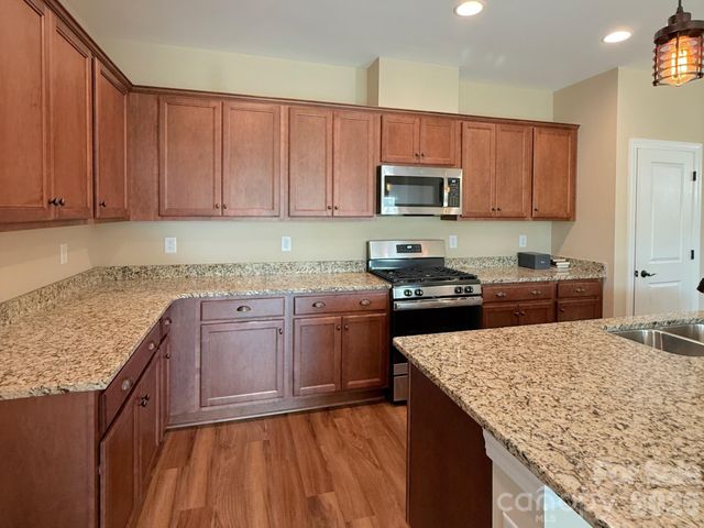 6281 Raven Rock Drive, Denver, NC 28037