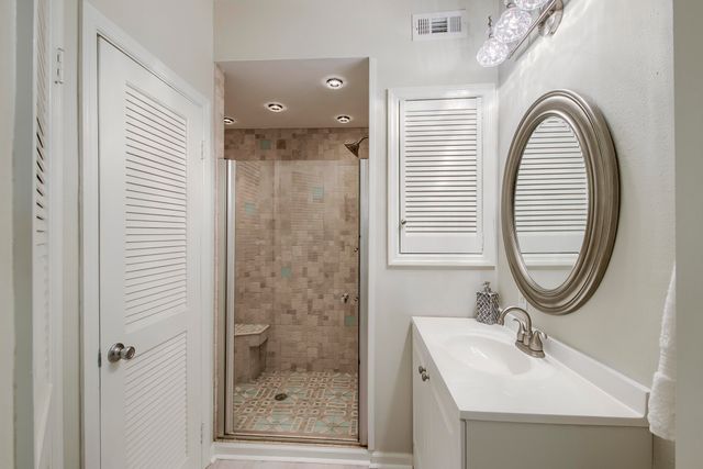 700 Daniel Ellis Drive 8106, Charleston, SC 29412