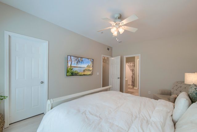 700 Daniel Ellis Drive 8106, Charleston, SC 29412