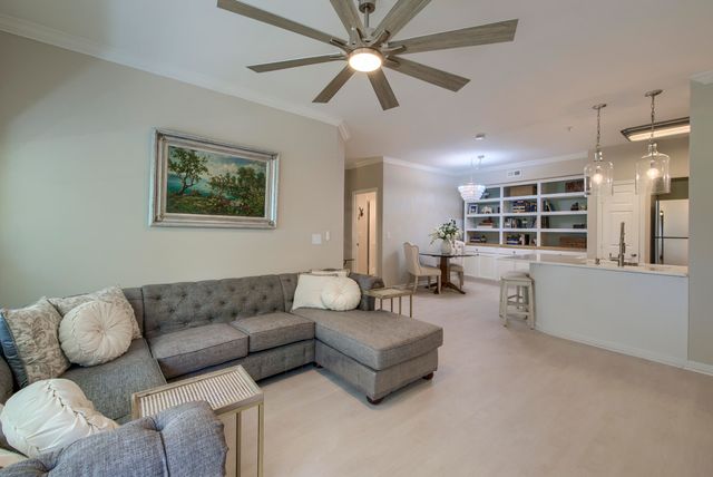 700 Daniel Ellis Drive 8106, Charleston, SC 29412