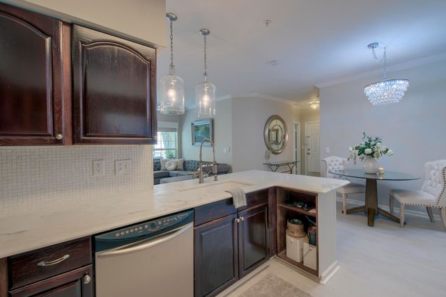 700 Daniel Ellis Drive 8106, Charleston, SC 29412