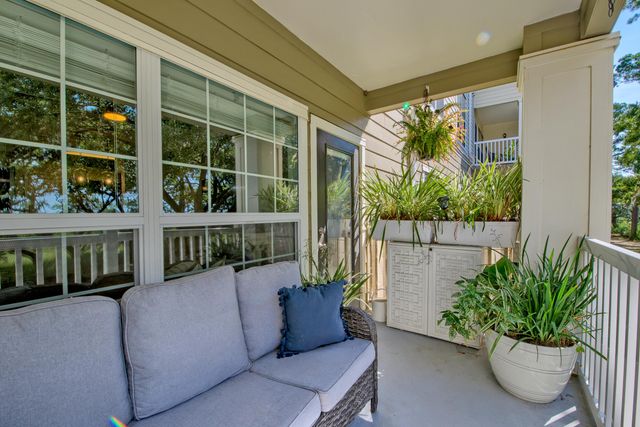 700 Daniel Ellis Drive 8106, Charleston, SC 29412