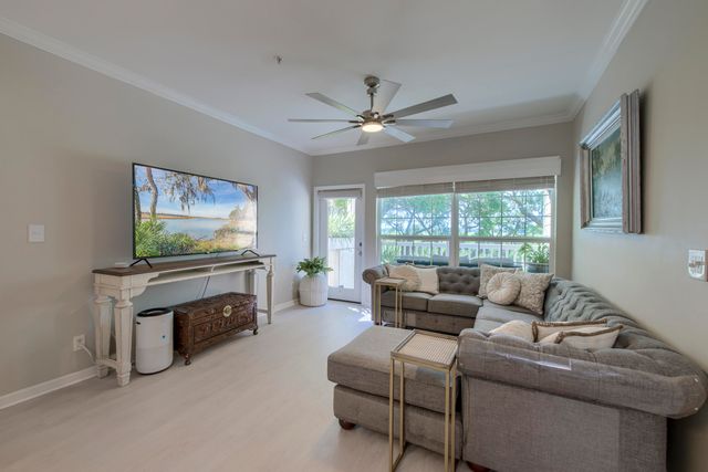 700 Daniel Ellis Drive 8106, Charleston, SC 29412