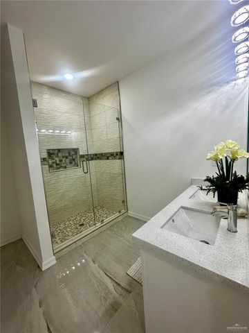 403 S 12th Street, Alamo, TX 78516