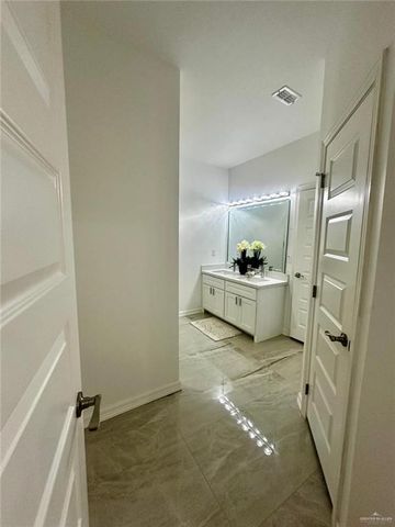 403 S 12th Street, Alamo, TX 78516