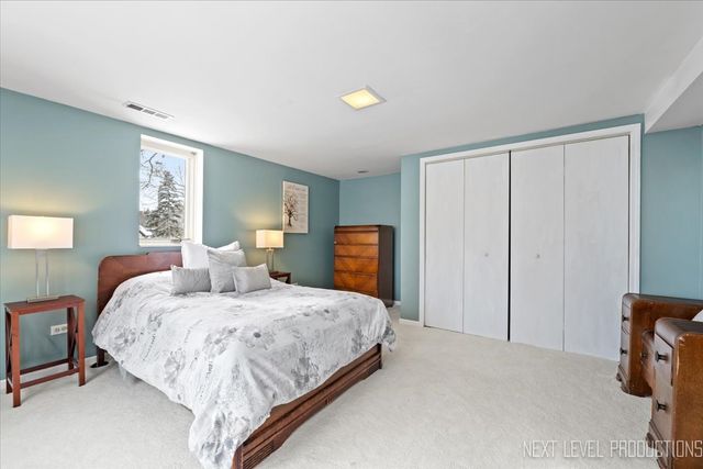 38W443 Sunset Drive, St. Charles, IL 60175