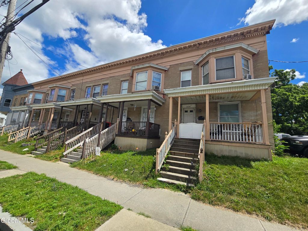 1636 Foster Avenue, Schenectady, NY 12308