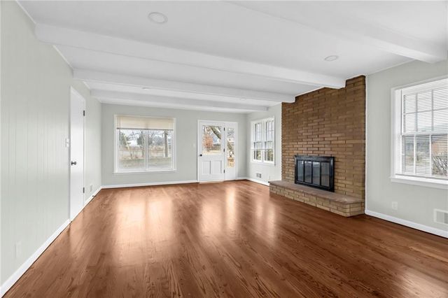 8112 Raytown Road, Raytown, MO 64138