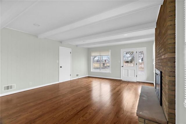 8112 Raytown Road, Raytown, MO 64138