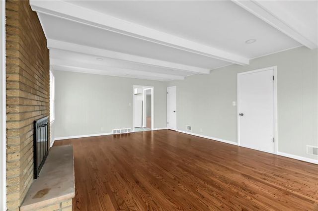 8112 Raytown Road, Raytown, MO 64138