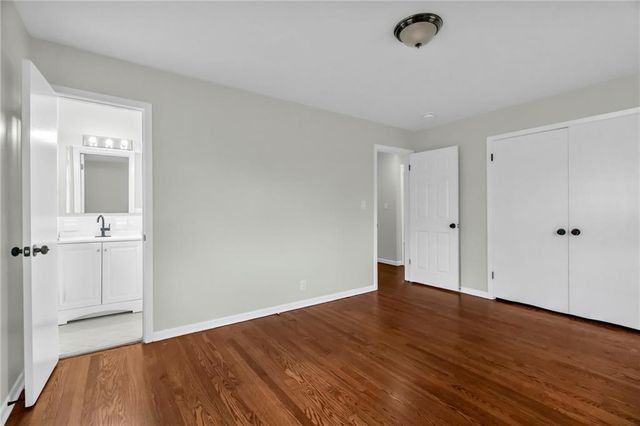 8112 Raytown Road, Raytown, MO 64138