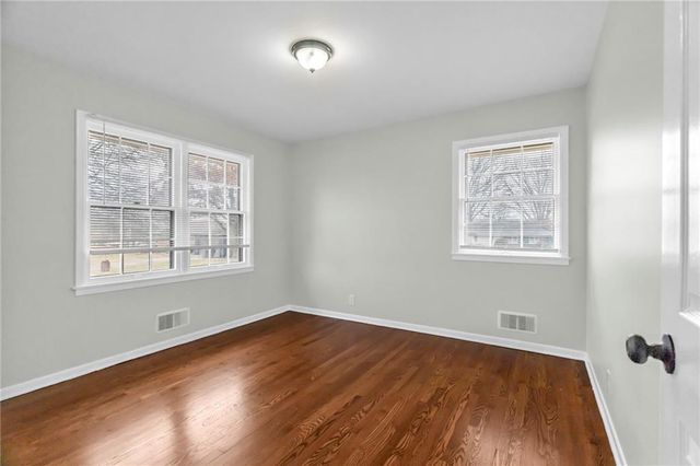 8112 Raytown Road, Raytown, MO 64138