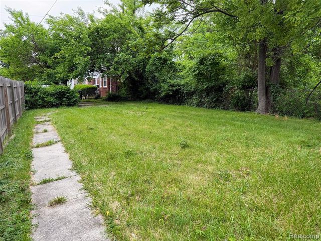 14903 Woodmont Avenue, Detroit, MI 48227