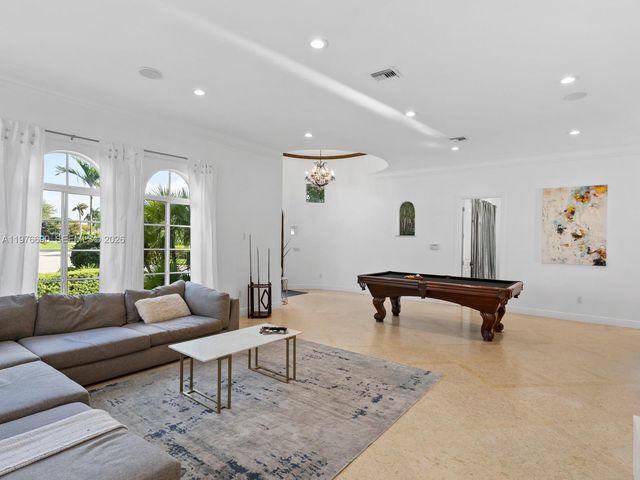 1223 Jackson St, Hollywood, FL 33019