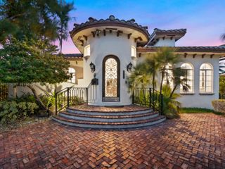 1223 Jackson St, Hollywood, FL 33019