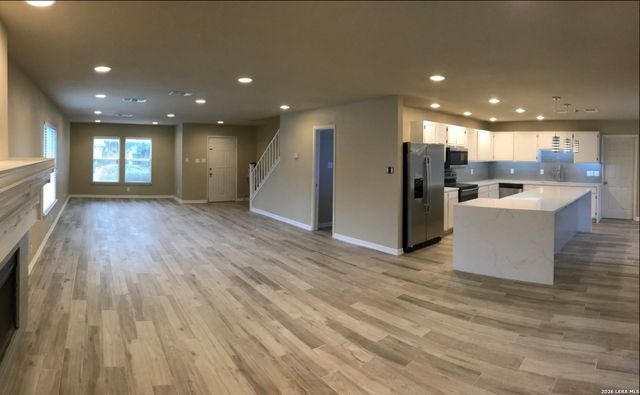 21502 Tenore, San Antonio, TX 78259