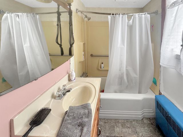 9 Seabury Street, Rutland City, VT 05701