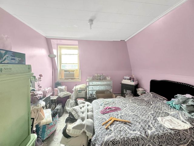 9 Seabury Street, Rutland City, VT 05701