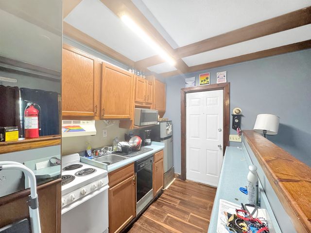 9 Seabury Street, Rutland City, VT 05701