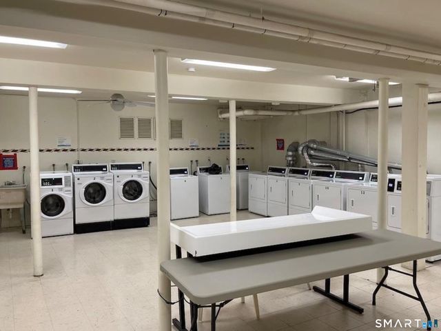 70 Farmington Avenue 1T, New London, CT 06320