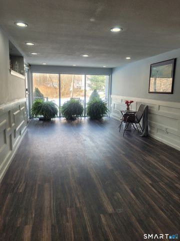 70 Farmington Avenue 1T, New London, CT 06320