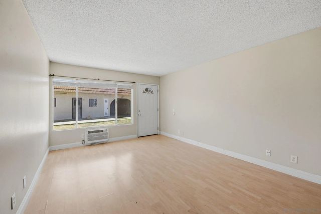 2012 E Mission Ave 11, Escondido, CA 92027