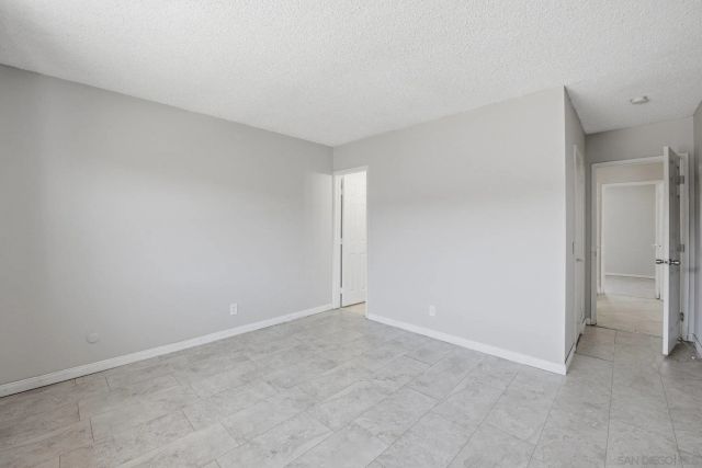 2012 E Mission Ave 11, Escondido, CA 92027