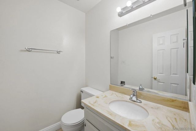2012 E Mission Ave 11, Escondido, CA 92027