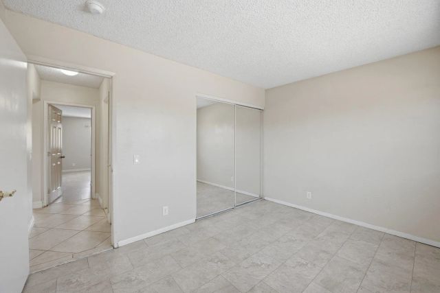 2012 E Mission Ave 11, Escondido, CA 92027