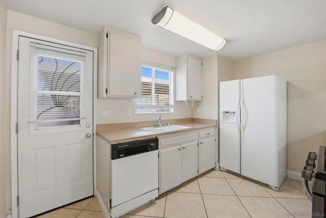 2012 E Mission Ave 11, Escondido, CA 92027