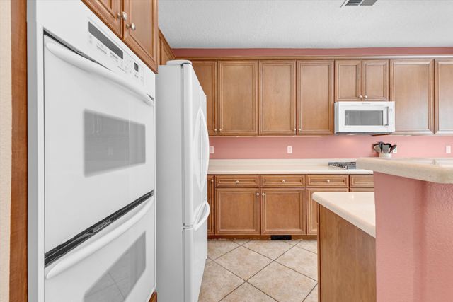 8404 Wild Dunes Avenue NW, Albuquerque, NM 87120