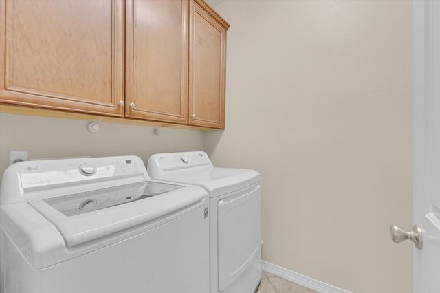 8404 Wild Dunes Avenue NW, Albuquerque, NM 87120