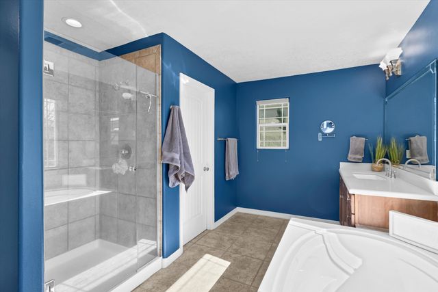 8404 Wild Dunes Avenue NW, Albuquerque, NM 87120