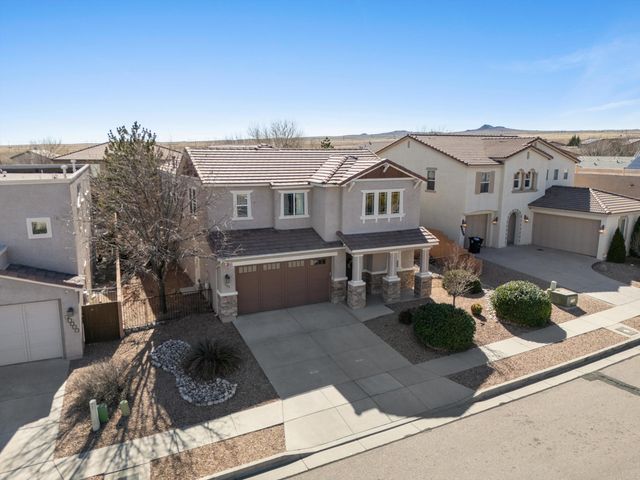 8404 Wild Dunes Avenue NW, Albuquerque, NM 87120