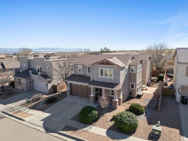 8404 Wild Dunes Avenue NW, Albuquerque, NM 87120