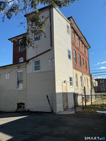 198 Oak Street, New Britain, CT 06051