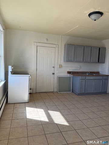 198 Oak Street, New Britain, CT 06051