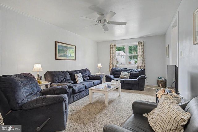 903 CAUSEZ AVE, Claymont, DE 19703