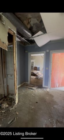 1418 Hazel St, Louisville, KY 40211