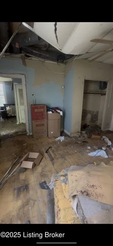 1418 Hazel St, Louisville, KY 40211